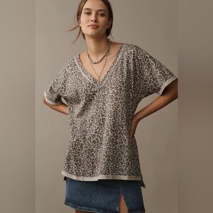 NWOT The Jordyn Perfect Oversized Cotton-Slub T-Shirt by Pilcro: V-Neck Edition